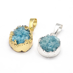 Deep Sky Blue Flat Round Dyed Natural Druzy Agate Pendants, Druzy Trimmed Stone, with Brass Findings, Deep Sky Blue, 17x14x8~11mm, Hole: 5x8mm
