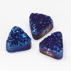 со Синим Покрытием Гальванические натуральный druzy кварцевые шарики, треугольные, с покрытием синим, 14x15x8~9 мм, отверстие : 1.5 мм