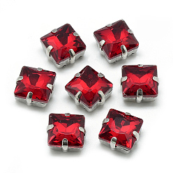 Roja Cose en el rhinestone, Enlaces multifilares, diamantes de imitación de cristal, con ajustes de puntas de latón, accesorios de prendas de vestir, facetados, plaza, Platino, rojo, 8x8x5.5 mm, agujero: 0.8~1 mm