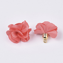 Saumon Décorations de pendentif en tissu, avec les accessoires acryliques, fleur, Saumon, 25~30x28~35mm, Trou: 2mm