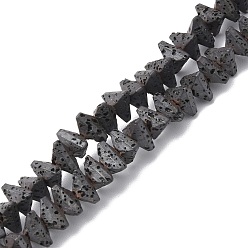 Lave Brins de perles de pierre de lave naturelle, triangle, 7x7.5x4~4.5mm, Trou: 1mm, Environ 100 pcs/chapelet, 15.98 pouce (40.6 cm)