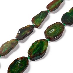 Vert Pierre gemme agate naturelle, teint, nuggets, verte, 26.5~47x16~28x5~6mm, Trou: 2.5mm, Environ 10~14 pcs/chapelet, 15.75~17.32 pouce (40~44 cm)