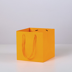 Orange Sacs cadeaux en papier kraft de couleur unie avec poignées en ruban, pour anniversaire mariage fête de noël sacs à provisions, carrée, orange, 15x15x15 cm