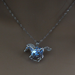 Bleu Bleuet Collier pendentif cage à cheval en alliage avec pierre lumineuse synthétique, bijoux phosphorescents pour femmes, bleuet, 17.72 pouce (45 cm)