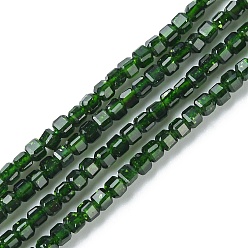 Goldstone Verde Cuentas sintéticas goldstone verdes hebras, facetados, cubo, 2~2.5x2~2.5x2~2.5 mm, agujero: 0.6 mm, sobre 178 unidades / cadena, 15.04 pulgada (38.2 cm)