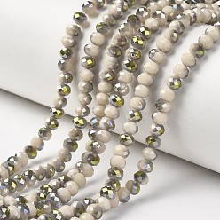 BlanchedAlmond Electrochapa hilos de perlas de vidrio opacas, medio verde chapado, facetados, Rondana plana, almendra blanqueada, 8x6 mm, agujero: 1 mm, sobre 72 unidades / cadena, 16.14 pulgada (41 cm)