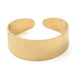 Plaqué 18K Or Véritable Placage ionique (ip) 304 bracelets de manchette texturés en acier inoxydable pour femmes, réel 18 k plaqué or, diamètre intérieur: 2-1/8 pouce (5.5 cm)