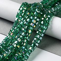 Verde azulado Abalorios de vidrio electrochapdo, color de ab chapado, facetados, cubo, cerceta, 4x4x4 mm, agujero: 1 mm, sobre 98 unidades / cadena, 15.7 pulgada
