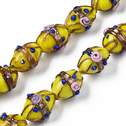 Jaune Brins de perles au chalumeau de sable d'or faites à la main, ovale avec fleur, jaune, 16~17x13~15x12~13mm, Trou: 1.4~1.8mm, Environ 30 pcs/chapelet, 19.69 pouce (50 cm)