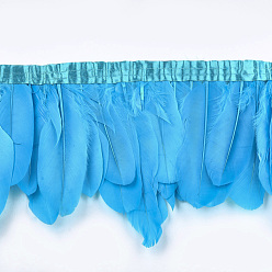 Bleu Ciel Foncé Garniture de franges de plumes d'oie, accessoires de costumes, teint, bleu profond du ciel, 145~195 mm, environ 2 m / sac