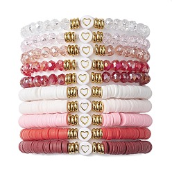 Rouge Indien 10pcs disque d'argile polymère et ensemble de bracelets extensibles en perles de verre et de laiton, bracelets empilables coeur, rouge indien, diamètre intérieur: 2-1/8 pouce (5.4 cm)