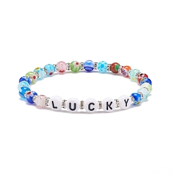 Letter Mot porte-bonheur bracelet, Bracelet extensible en perles de verre et lettre acrylique millefiori coloré pour femme, Motif de lettre, diamètre intérieur: 2-1/8 pouce (5.5 cm)