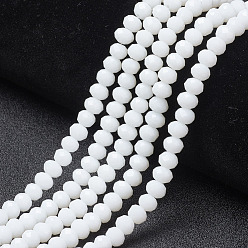 Blanc Perles de verre opaques de couleur unie, facette, rondelle, blanc, 6x5mm, Trou: 1mm, Environ 87~90 pcs/chapelet, 17~17.5 pouce (42.5~43.75 cm)