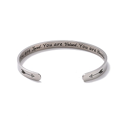 Arrow 304 bracelet manchette ouvert en acier inoxydable, mot inspirant vous êtes aimé bracelet pour hommes femmes, motif de flèches, diamètre intérieur: 2-1/2 pouce (6.5 cm)