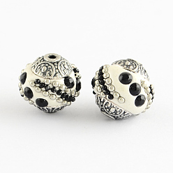 Blanc Perles Indonésiennes manuelles, avec strass jet et noyaux en alliage, ronde, argent antique, blanc, 14~16x14~16mm, Trou: 1.5mm