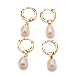 Blanc Boucles d'oreilles en laiton, avec perle naturelle, plaqué longue durée, réel 18 k plaqué or, blanc, 28mm, pin: 0.8 mm