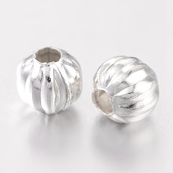 Argent Fer espacement ondulé perles, couleur argent plaqué, ronde, 5 mm de diamètre, Trou: 2mm, environ2680 pcs / 500 g