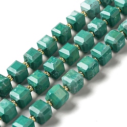 Verde Perlas naturales howlite hebras, teñido, facetados, cubo, verde, 7.5x8x7.5 mm, agujero: 1.2 mm, sobre 40 unidades / cadena, 15.63 pulgada (39.7 cm)