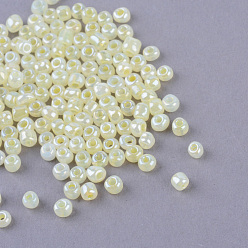 Light Goldenrod Yellow 6/0 Glass Seed Beads, Ceylon, Round, Round Hole, Light Goldenrod Yellow, 6/0, 4mm, Hole: 1.5mm, about 500pcs/50g, 50g/bag, 18bags/2pounds