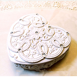 Blanc Boîtes de rangement de bijoux en résine en forme de coeur, 3d étui à fleurs pour boucles d'oreilles, Anneaux, stockage de bracelets, avec strass, blanc, 9x9.5x3.5 cm