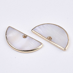 Seashell Color Natural Freshwater Shell Pendants, with Edge Brass Golden Plated, Semi Circle/Half Round, Seashell Color, 15x30x2.5mm, Hole: 1.2mm