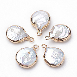 Oro Colgantes de perlas keshi de perlas barrocas naturales electrochapadas, perla cultivada de agua dulce, con fornituras de hierro, plano y redondo, dorado, 16~22x13~16x4~8 mm, agujero: 1.8 mm