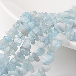 Aguamarina Viruta de hebras de perlas naturales de color turquesa, grado a +, 7~12x5~8x2~5 mm, agujero: 1 mm, alrededor de 15.7 pulgada