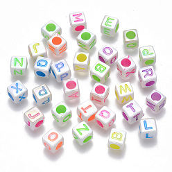Letter Акриловые шарики, горизонтальное отверстие, куб с начальной буквой, разноцветные, случайные смешанные буквы, 6x6x6 мм, отверстие : 3.5 мм, Около 3100 шт / 500 г