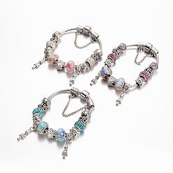 Color mezclado Aleación de diamantes de imitación de perlas pulseras europeas, con cuentas de vidrio y cadena de latón, color mezclado, 190 mm