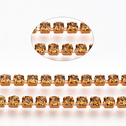 Topacio Cadenas de strass de diamantes de imitación de hierro de electroforesis, cadenas de la taza del Rhinestone, con carrete, topacio, ss 6.5, 2~2.1 mm, sobre 10 yardas / rodillo