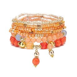 Оранжевый 7шт 7 набор браслетов из натуральных и синтетических смешанных драгоценных камней и стеклянных бусин, латунные подвески с бантиками штабелируемые браслеты для женщин, оранжевые, внутренний диаметр: 2~2-1/8 дюйм (5.15~5.5 см), 1 шт / стиль