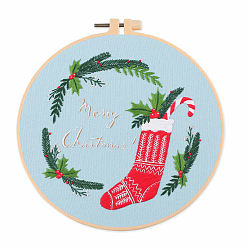 Christmas Socking Kits de broderie de thème de noël bricolage, y compris le tissu en coton imprimé, fil à broder et aiguilles, cercle à broder en plastique, chaussette de noël, 200x200mm