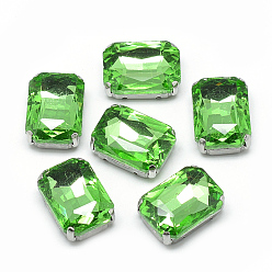 Verde Claro Cose en el rhinestone, Enlaces multifilares, diamantes de imitación de cristal, con ajustes de puntas de latón, accesorios de prendas de vestir, facetados, octágono, Platino, verde claro, 18x13x7 mm, agujero: 0.8~1 mm