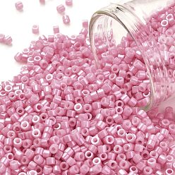 Flamant Perles de rocaille cylindriques, lustre de couleurs opaques, taille uniforme, flamant, 2x1.5mm, Trou: 0.8mm, environ 40000 pcs / sachet , environ 450 g /sachet 