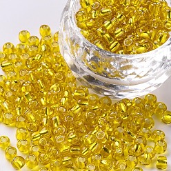 Amarillo 12/0 perlas de cristal de la semilla, plata forrada agujero redondo, rondo, amarillo, 2 mm, agujero: 1 mm, sobre 30000 perlas / libra