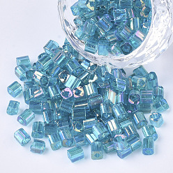 Cielo Azul 6/0 perlas de cristal de la semilla, colores transparentes arco iris, agujero cuadrado, cubo, el cielo azul, 6/0, 3~5x3~4x3~4 mm, agujero: 1.2~1.4 mm, sobre 4500 unidades / bolsa