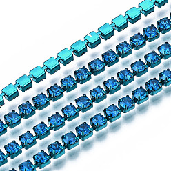 Azul Capri Cadenas de strass de diamantes de imitación de hierro de electroforesis, cadenas de la taza del Rhinestone, con carrete, capri azul, ss 12, 3~3.2 mm, sobre 10 yardas / rodillo