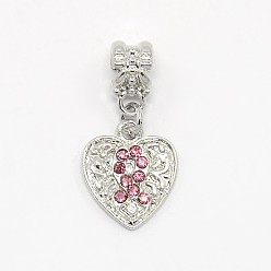 Rose Breloques européennes en alliage plaqué platine en strass, pendentif coeur avec le signe du cancer du sein, rose, 28x14x2mm, Trou: 5mm