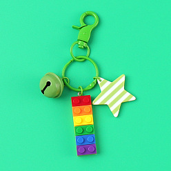 Verde Lima Llaveros de bloques de construcción de plástico con bandera del orgullo/bandera del arco iris, llavero campana, llavero de estrella rayada con cierre de pinza de langosta, verde lima, 48x16 mm