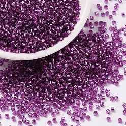 Púrpura Perlas de semillas cilíndricas, plata forrada, agujero redondo, tamaño uniforme, púrpura, 2x1.5 mm, agujero: 0.8 mm, sobre 40000 unidades / bolsa, sobre 450 g / bolsa