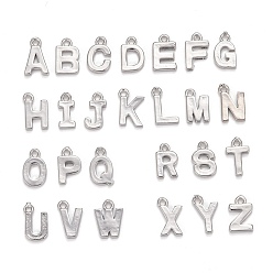 Letter A~Z Charmes en laiton, alphabet, platine, lettre a ~ z, 8~8.5x4~6x1.5mm, Trou: 0.8mm