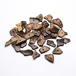 Верблюжий Окрашенные чип кокосовые шарики, верблюжие, 14~31x8~13x2~4 мм, Отверстие : 1.5~2 мм , около 882 шт / 500 г
