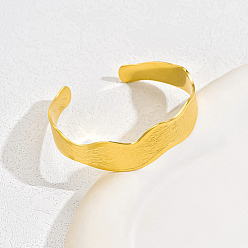Doré  Bracelet manchette à vague torsadée en acier inoxydable pour femme, or, diamètre intérieur: 2-3/8~2-3/4 pouce (6~7 cm)