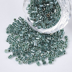 Verde azulado 8/0 de dos granos de la semilla de cristal tallado, hexágono, colores interiores transparentes arcoiris y brillo, cerceta, 2.5~3x2.5 mm, agujero: 0.9 mm, sobre 15000 unidades / bolsa