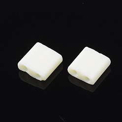 Beige 2 - perles de rocaille en verre opaque, givré, rectangle, beige, 5x4.5~5.5x2~2.5mm, Trou: 0.5~0.8mm