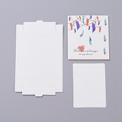 Blanco Cajas de papel kraft y tarjetas de exhibición de joyas de collar, cajas de embalaje, con patrón de plumas, blanco, tamaño de caja plegada: 7.3x5.4x1.2 cm, tarjeta de presentación: 7x5x0.05 cm
