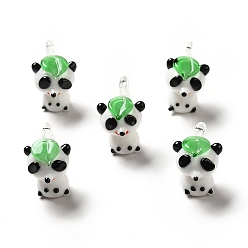 Verde Lima Colgantes de cristal de colores varios hechos a mano, colgantes de panda con hoja, verde lima, 24~25x15~16x18~21 mm, agujero: 2~2.5 mm