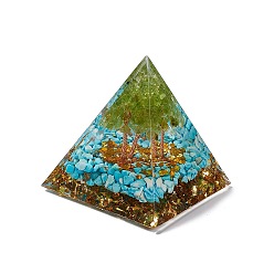 Turquesa Sintético Decoraciones de exhibición de resina de pirámide de orgonita, con lámina de oro y chips de turquesa sintética en el interior, para el escritorio de la oficina en casa, 50x50x51.5 mm