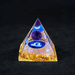 Libra Decoraciones de exhibición para el hogar con pirámide de orgonita de resina, con chips de amatista natural/piedras preciosas naturales, constelación, Libra, 50x50x50 mm
