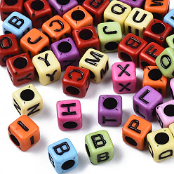 Letter Granos de acrílico de estilo artesanal, cubo, color mezclado, letras mezcladas al azar, 6x6x6 mm, agujero: 3 mm, Sobre 2995 unidades / 500 g